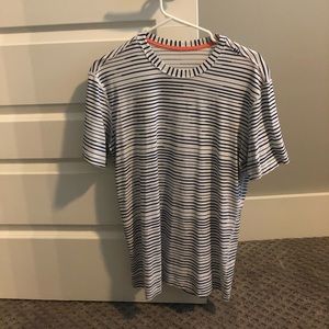 LuluLemon Men’s Shirt